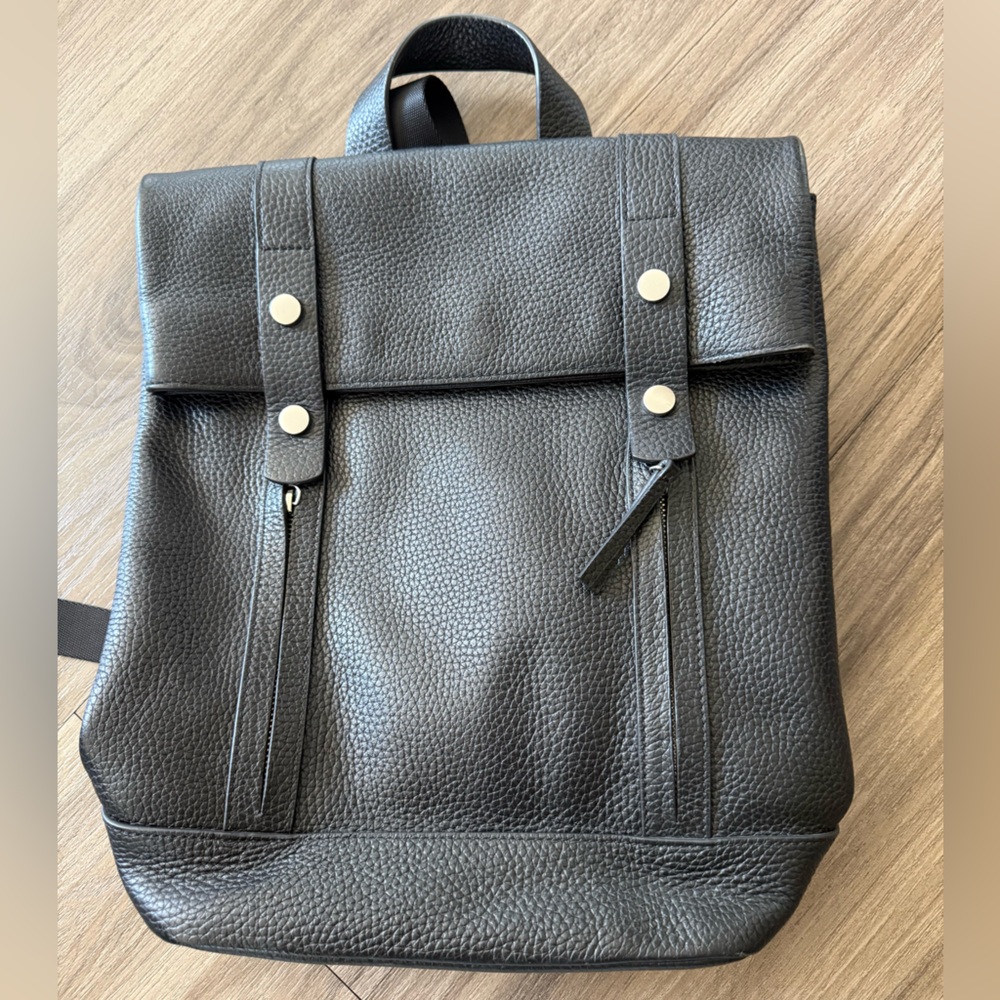Elegant Black Pebbled Leather Women's Treasure & Bond Remy Backpack